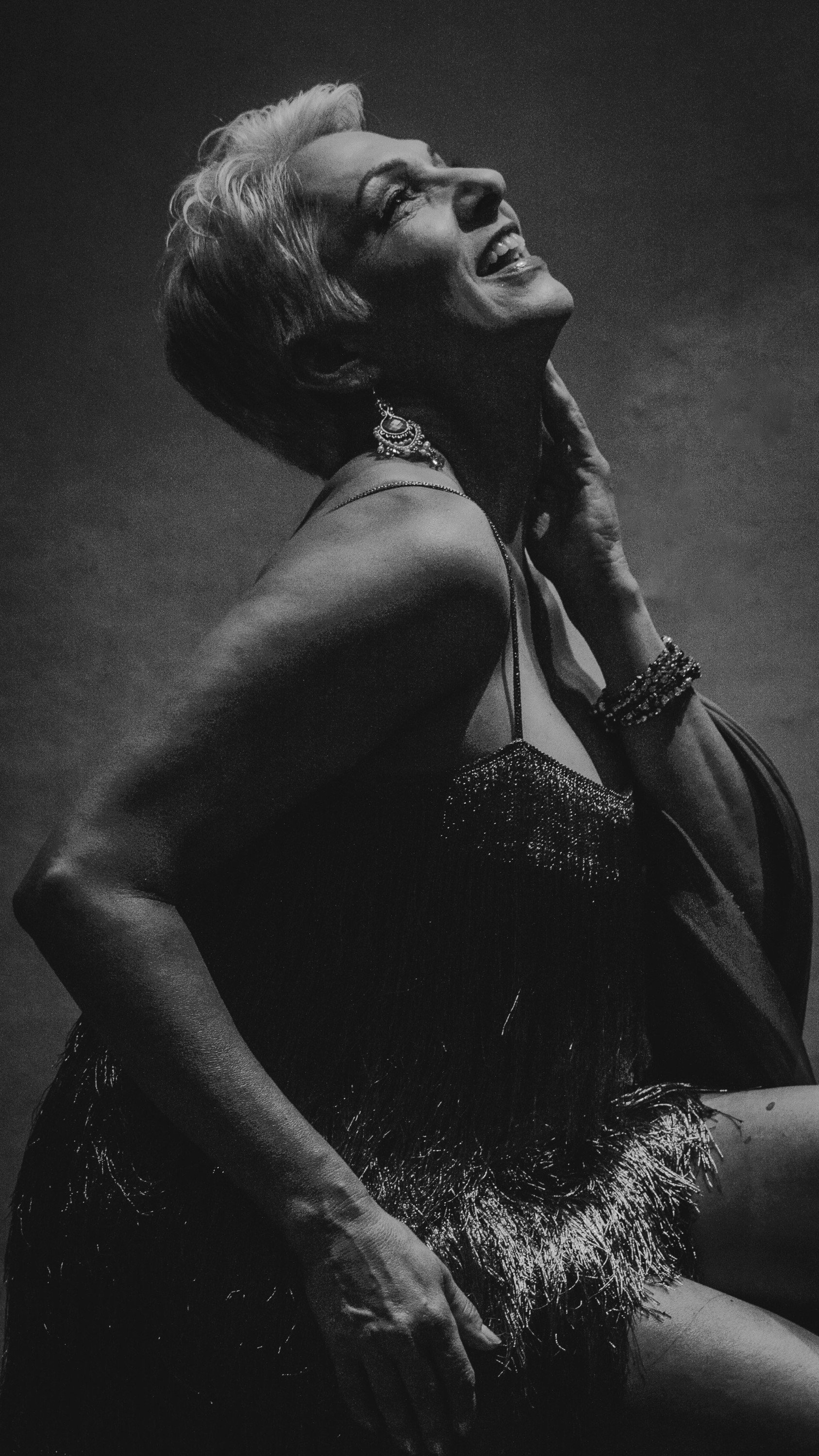 carousel-hero-element image-1