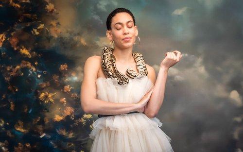 mobile - carousel-hero-element image-3