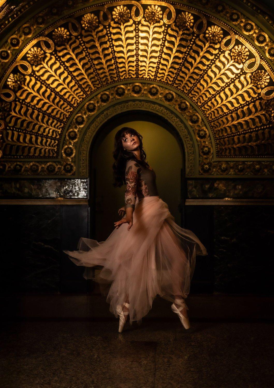 carousel-hero-element image-3