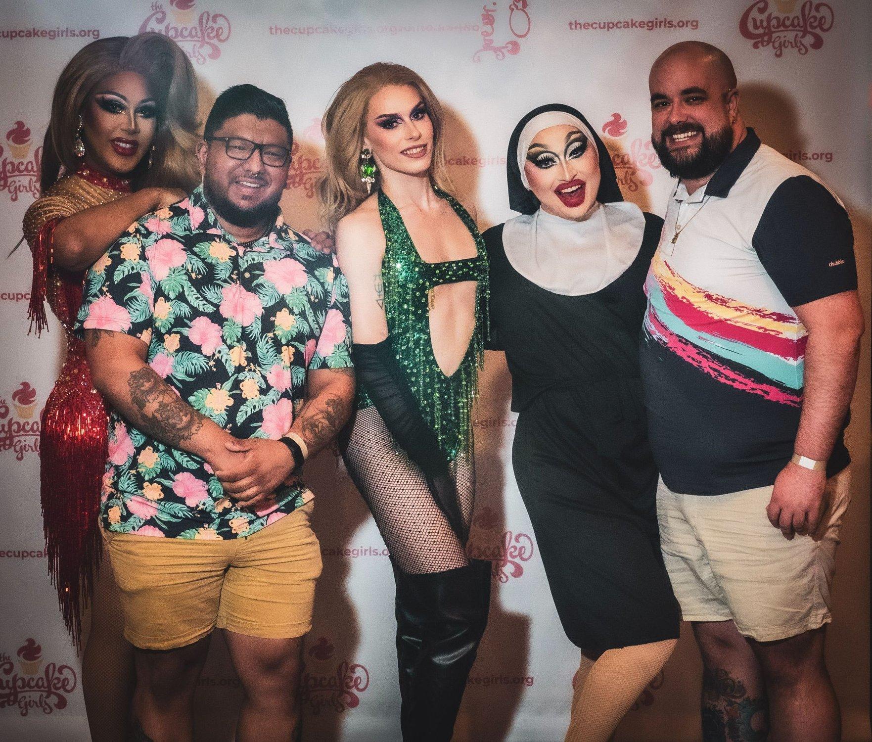 carousel-hero-element image-4